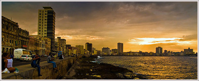 cuba havana malecon architecture